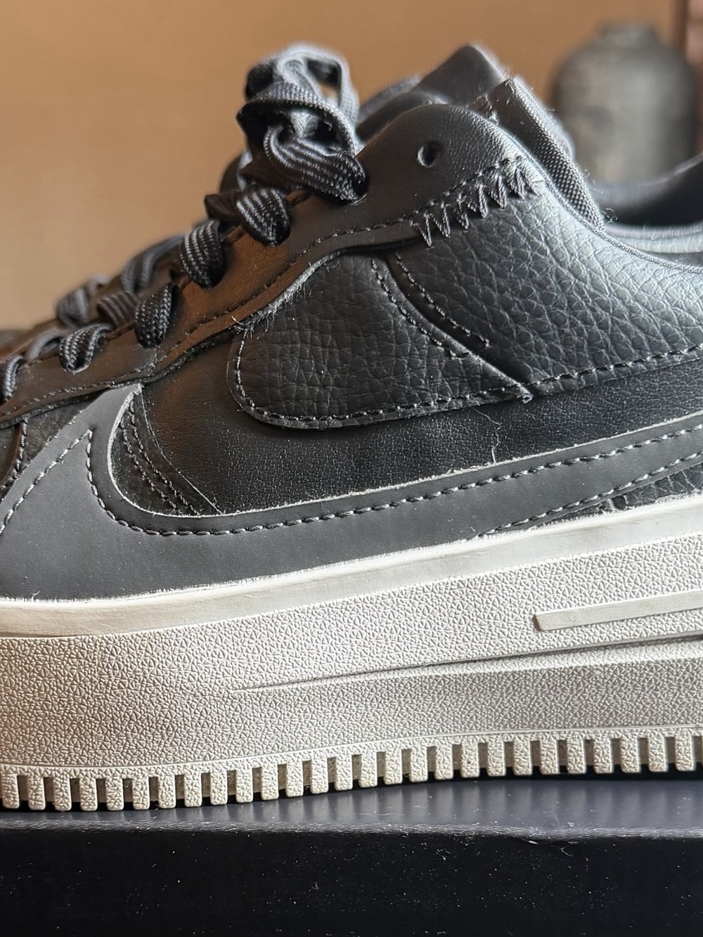 Nike women AF1 platform black white grey size 7